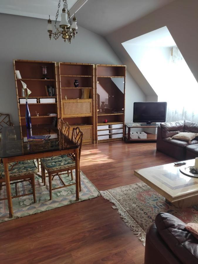 Duplex Bonar Apartment Bagian luar foto